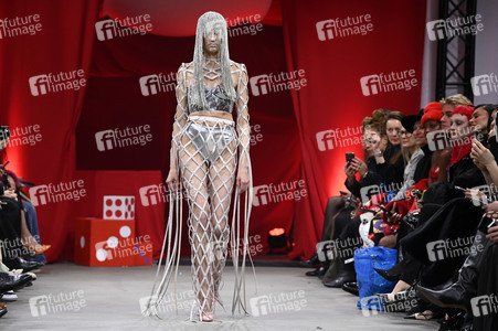 Marina Hoermanseder Fashion Show auf der Berlin Fashion Week A/W 2024