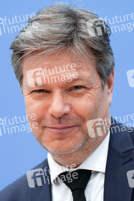 Bundespressekonferenz zur Vorstellung des Jahreswirtschaftsberichts 2024 in Berlin