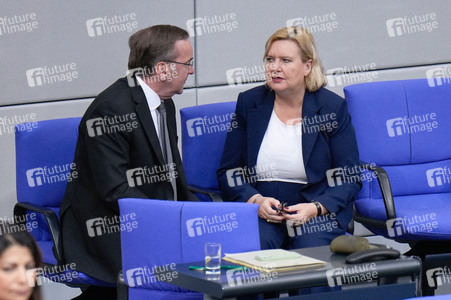 154. Sitzung des Deutschen Bundestages in Berlin