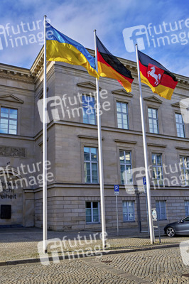 Beflaggung zum 2. Jahrestag des Kriegsbeginns in Hannover