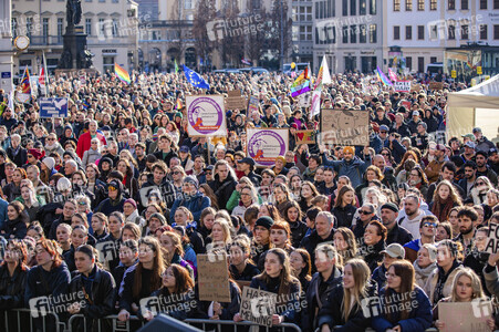 Demonstration gegen Rechts in Dresden