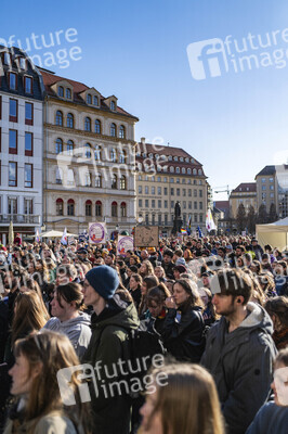 Demonstration gegen Rechts in Dresden