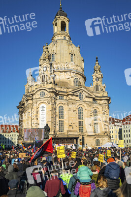 Demonstration gegen Rechts in Dresden