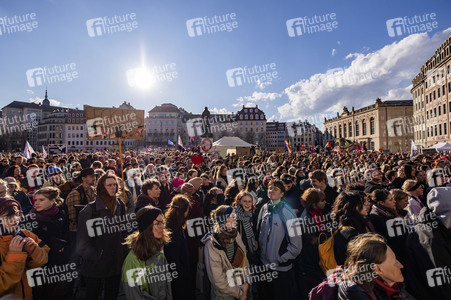 Demonstration gegen Rechts in Dresden
