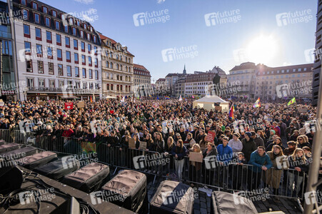 Demonstration gegen Rechts in Dresden