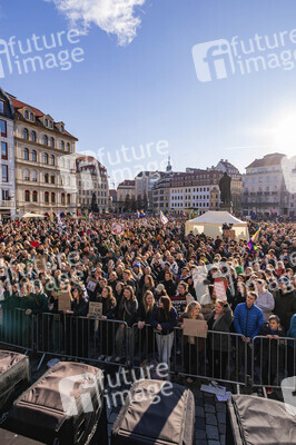 Demonstration gegen Rechts in Dresden