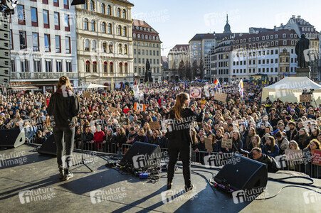 Demonstration gegen Rechts in Dresden