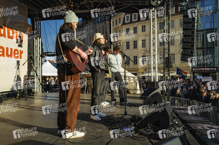 Demonstration gegen Rechts in Dresden
