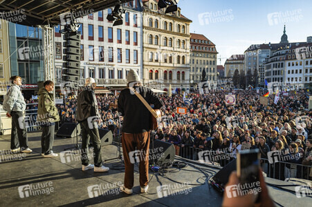 Demonstration gegen Rechts in Dresden