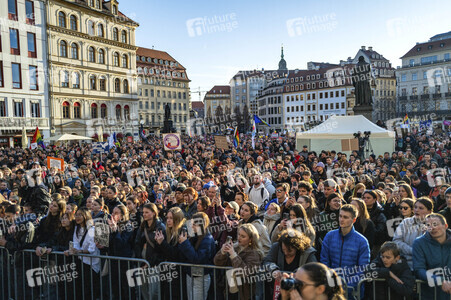 Demonstration gegen Rechts in Dresden