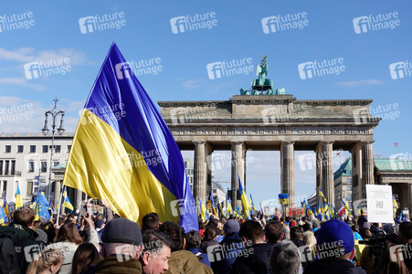 Demonstration zum 2. Jahrestag des Kriegsbeginns in Berlin