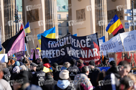 Demonstration zum 2. Jahrestag des Kriegsbeginns in Berlin
