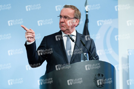 Fachkonferenz Infrastruktur im Bundesministerium der Verteidigung in Berlin