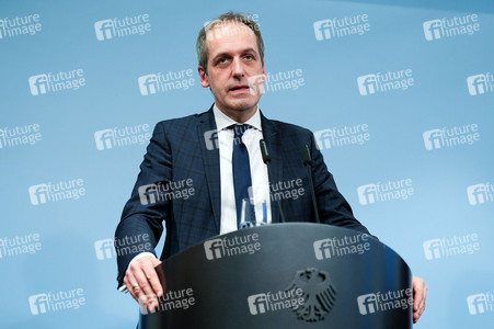 Fachkonferenz Infrastruktur im Bundesministerium der Verteidigung in Berlin