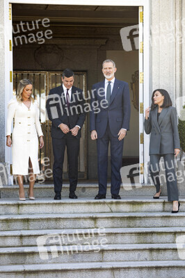 König Felipe empfängt Präsident Peña in Madrid