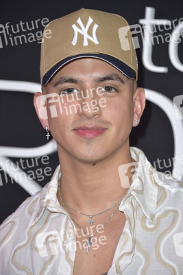 Season 1 Finale Party 'Couple to Throuple' in West Hollywood