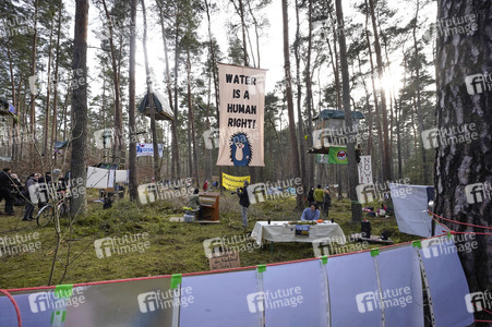 Protestcamp gegen die Erweiterungspläne des Tesla-Werks in Grünheide