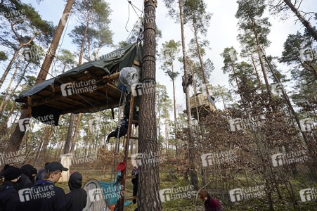 Protestcamp gegen die Erweiterungspläne des Tesla-Werks in Grünheide