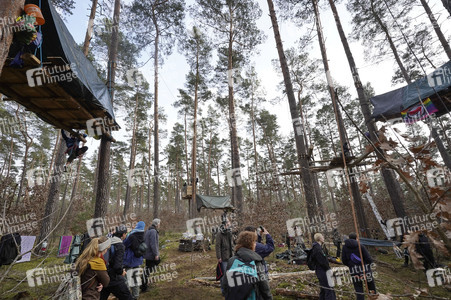 Protestcamp gegen die Erweiterungspläne des Tesla-Werks in Grünheide