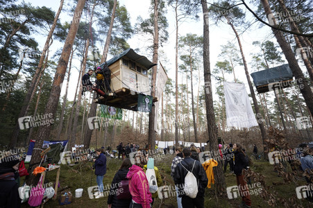 Protestcamp gegen die Erweiterungspläne des Tesla-Werks in Grünheide
