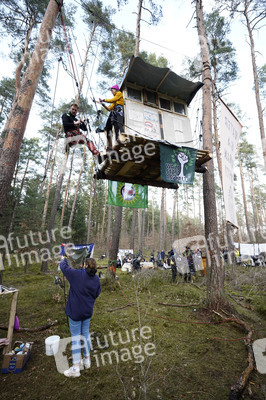 Protestcamp gegen die Erweiterungspläne des Tesla-Werks in Grünheide