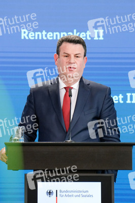 Pressekonferenz zum Rentenpaket II in Berlin