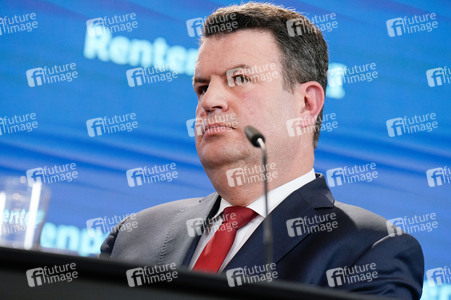 Pressekonferenz zum Rentenpaket II in Berlin