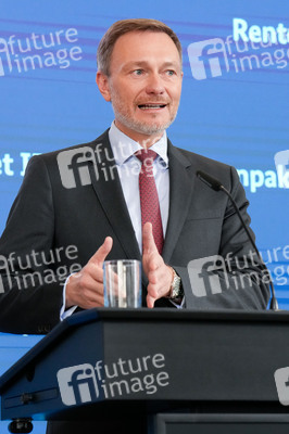 Pressekonferenz zum Rentenpaket II in Berlin