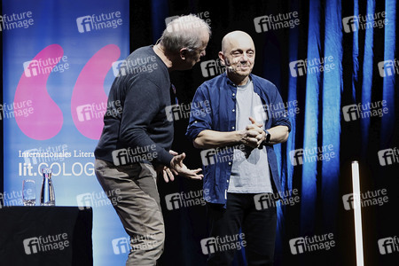 Hubertus Meyer-Burckhardt und Bernhard Hoëcker auf der lit.Cologne 2024 in Köln