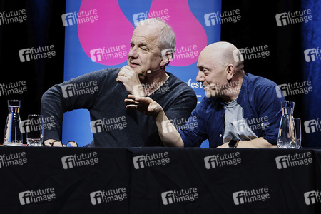 Hubertus Meyer-Burckhardt und Bernhard Hoëcker auf der lit.Cologne 2024 in Köln