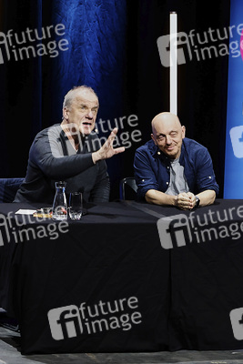 Hubertus Meyer-Burckhardt und Bernhard Hoëcker auf der lit.Cologne 2024 in Köln