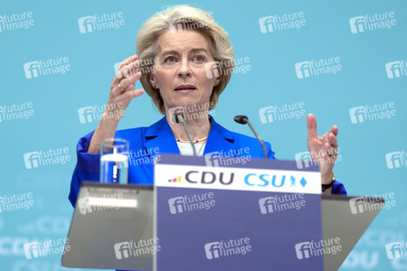 Sitzung der Präsidien der CDU und der CSU zum Europawahlprogramm in Berlin