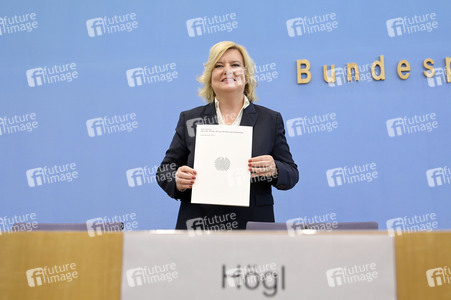 Bundespressekonferenz zur Vorstellung des Jahresberichtes 2023 in Berlin