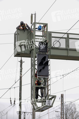 Pressetermin zu den Arbeiten am Elektronischen Stellwerk in Köln