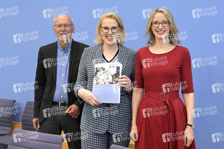 Bundespressekonferenz zur Stellungnahme 'Klimagerechtigkeit' des Deutschen Ethikrats in Berlin