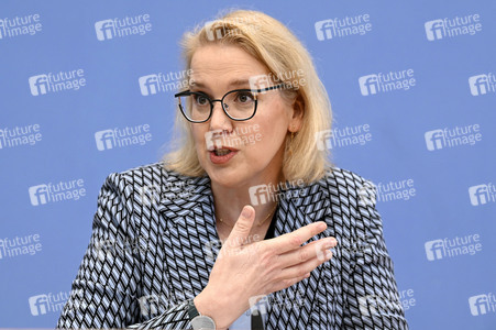 Bundespressekonferenz zur Stellungnahme 'Klimagerechtigkeit' des Deutschen Ethikrats in Berlin