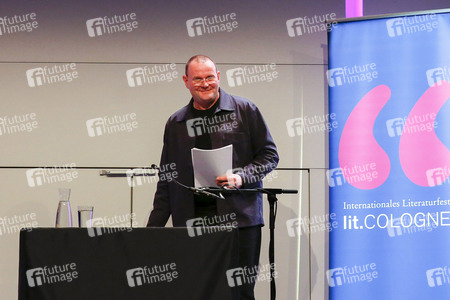 Devid Striesow auf der lit.Cologne 2024 in Köln