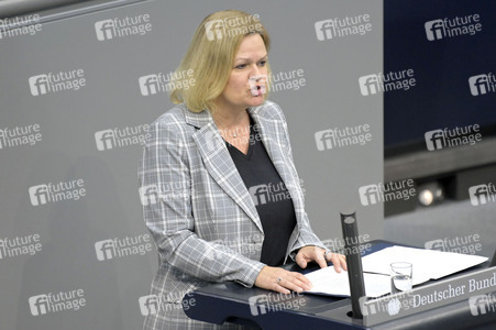 157. Sitzung des Deutschen Bundestages in Berlin