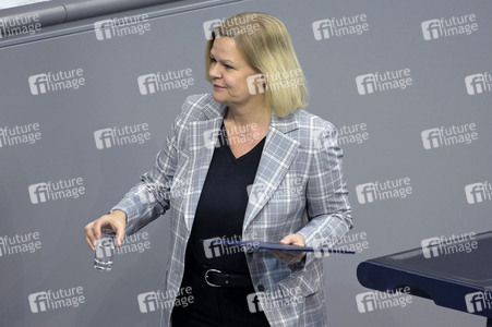 157. Sitzung des Deutschen Bundestages in Berlin