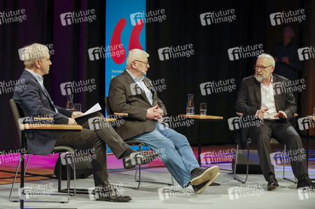 Joschka Fischer und Herfried Münkler auf der lit.Cologne 2024