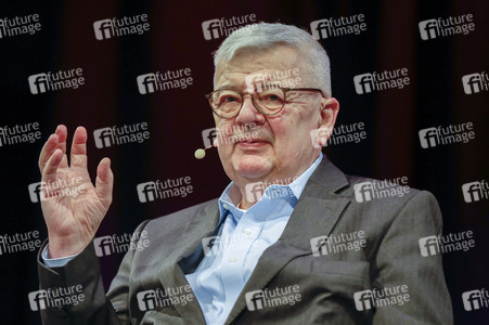 Joschka Fischer und Herfried Münkler auf der lit.Cologne 2024
