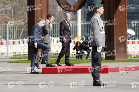 Empfang des Ministerpräsidenten von Polen und des Staatspräsidenten der Französischen Republik in Berlin
