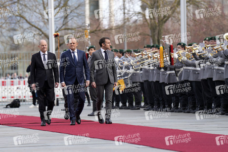 Empfang des Ministerpräsidenten von Polen und des Staatspräsidenten der Französischen Republik in Berlin