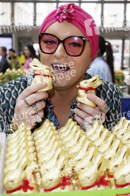 Charity Osterhasen Verkauf in Hamburg