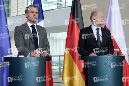 Pressestatement von Emmanuel Macron, Donald Tusk und Olaf Scholz in Berlin