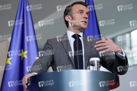 Pressestatement von Emmanuel Macron, Donald Tusk und Olaf Scholz in Berlin