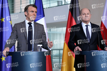Pressestatement von Emmanuel Macron, Donald Tusk und Olaf Scholz in Berlin