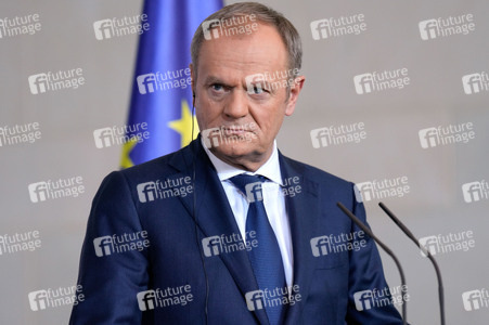 Pressestatement von Emmanuel Macron, Donald Tusk und Olaf Scholz in Berlin