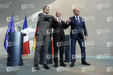 Pressestatement von Emmanuel Macron, Donald Tusk und Olaf Scholz in Berlin