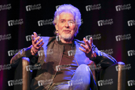 Frank Schätzing und Florence Gaub auf der lit.Cologne 2024 in Köln